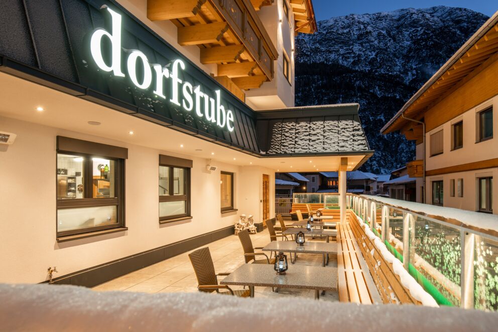 Mit den Infrarotheizstrahlern lässt es sich auch im Winter auf der Terrasse aushalten.