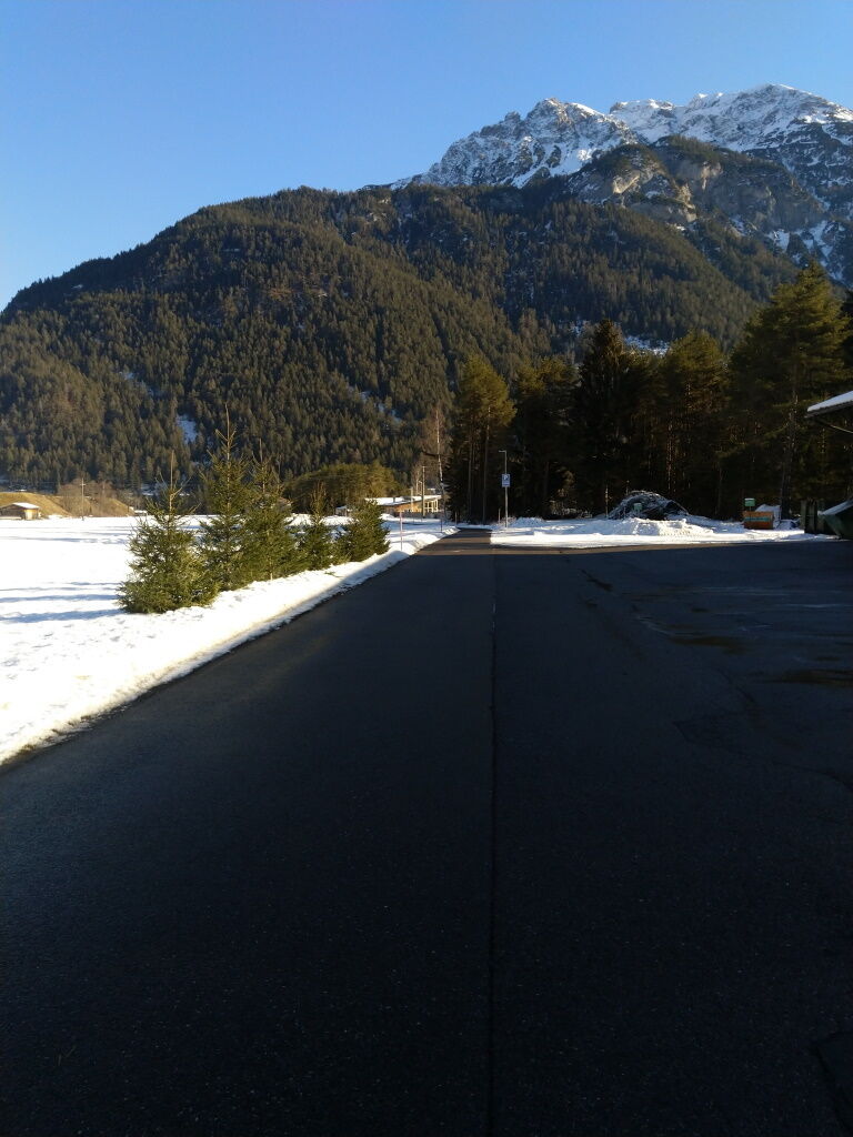 Wandern zum Baichlstein oder einer Lechwegschleife ab dem Parkplatz in Vorderhornbach.