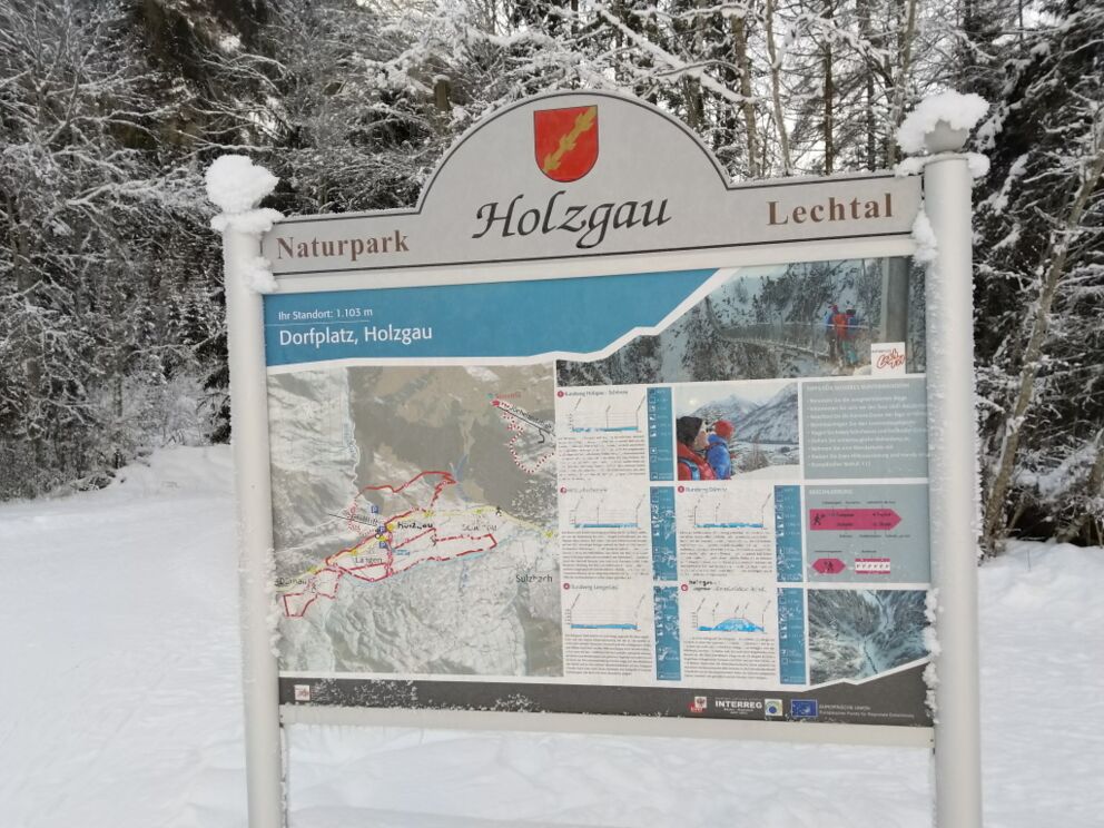 Kombinationsmöglichkeiten der Höhenbachrunde in Holzgau ersichtlich auf den Winterwanderortstafeln.