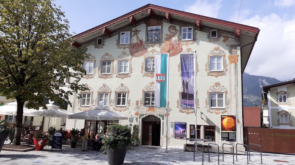 Museum und Sternenausstellung.