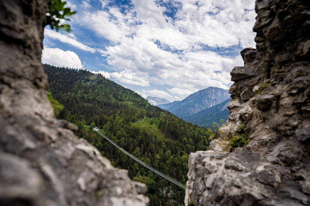 Ausflug auf die Burg-Ehrenberg bei Reutte und die Highline 179 erleben.