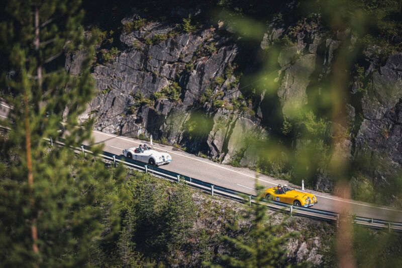 Oltimerfahrt durch das Lechtal mit Übernachtungsquartier in der Dorfstube in Holzgau.