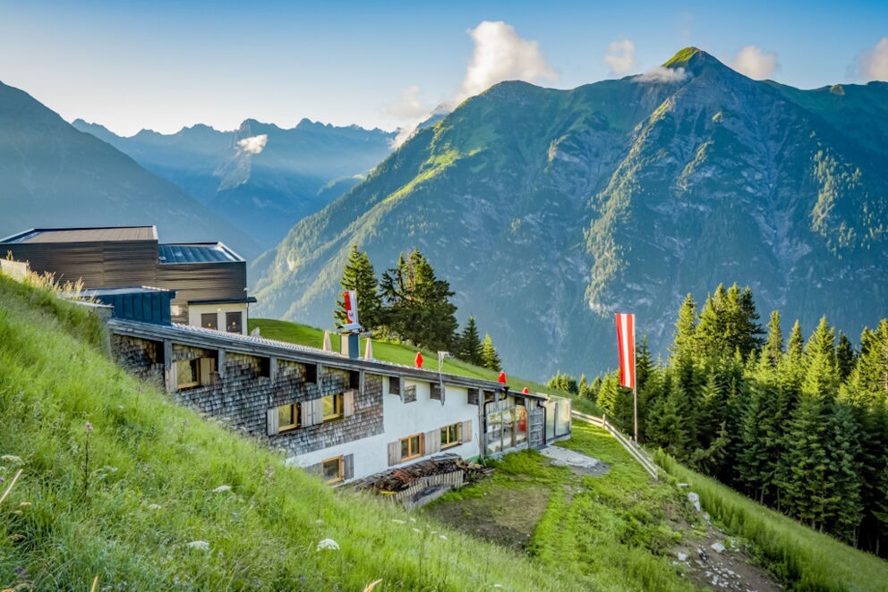 Ausflug zur Sonnalm unterhalb der Jöchelspitze.