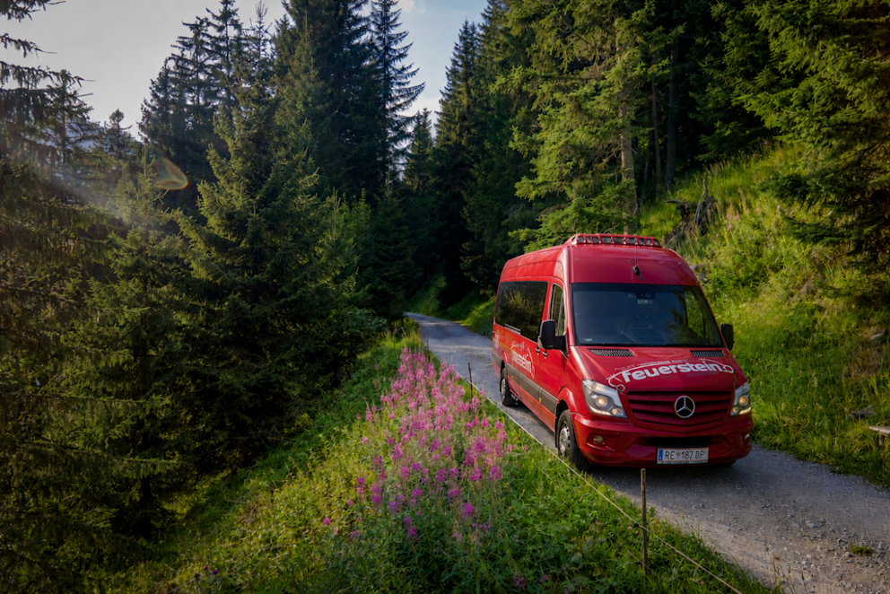 Auch für Menschen mit beeinträchtigungen sind nun die Almen wieder möglich mit dem Alm-Taxi im Naturpark-Lechtal.