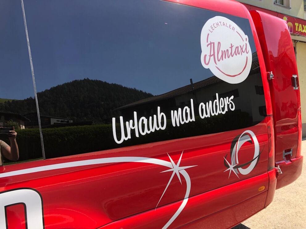 Wanderkombination mit dem Almtaxi im Naturpark-Lechtal auf die Hütten.