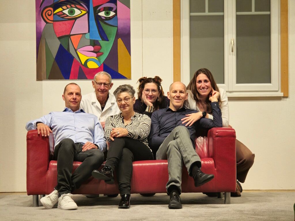 Schauspieler für das Bühnenstück "Theo, das Ekel!" der Theatergruppe Holzgau.