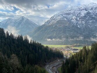 Frühtau und frische Luft beim Wandern im Lechtal.