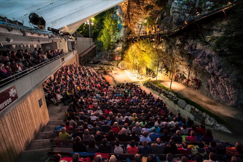 Kultur im Fels in der Naturparkgemeinde Elbigenalp.
