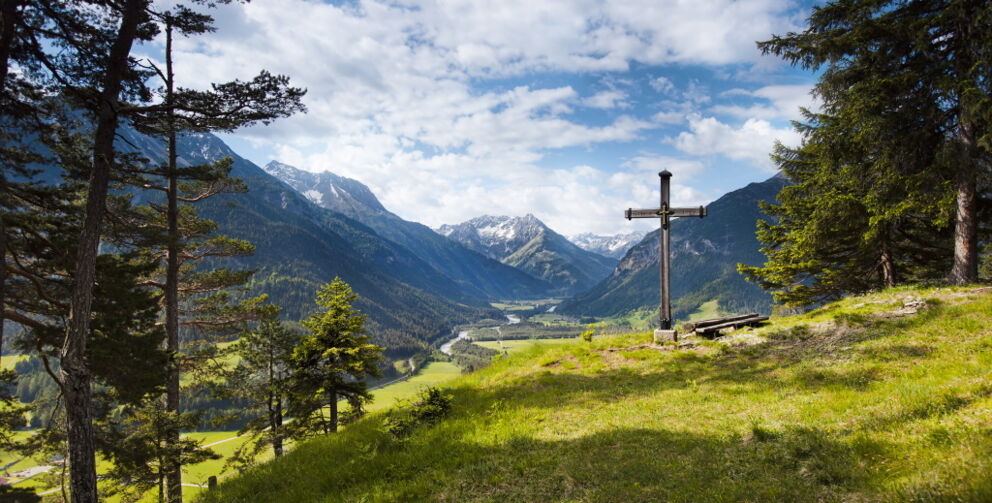 Wandern zum Baichlstein in den Sommermonaten.