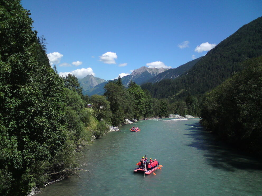 Fun-rafting im Lechtal und gut übernachten in der Dorfstube in Holzgau.
